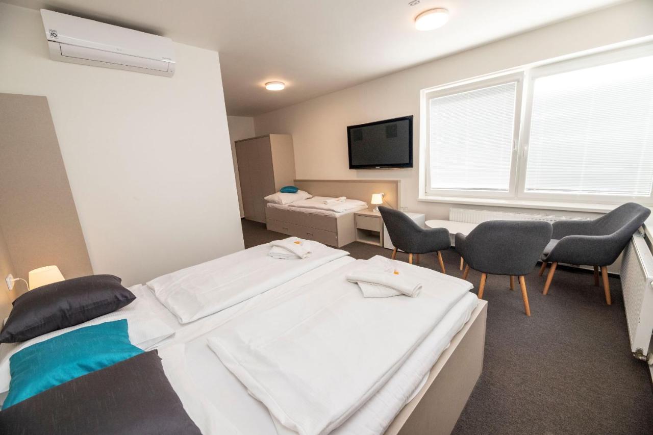 Hotel Rakovec Brno Luaran gambar