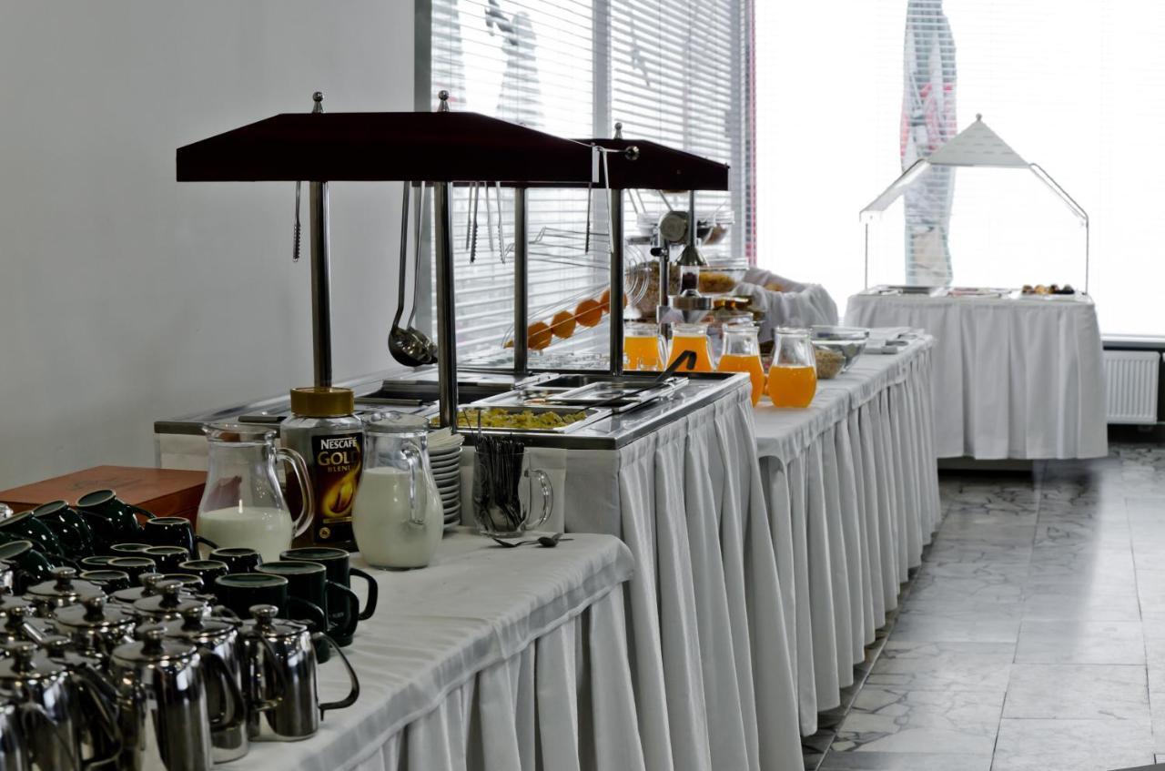 Hotel Rakovec Brno Luaran gambar